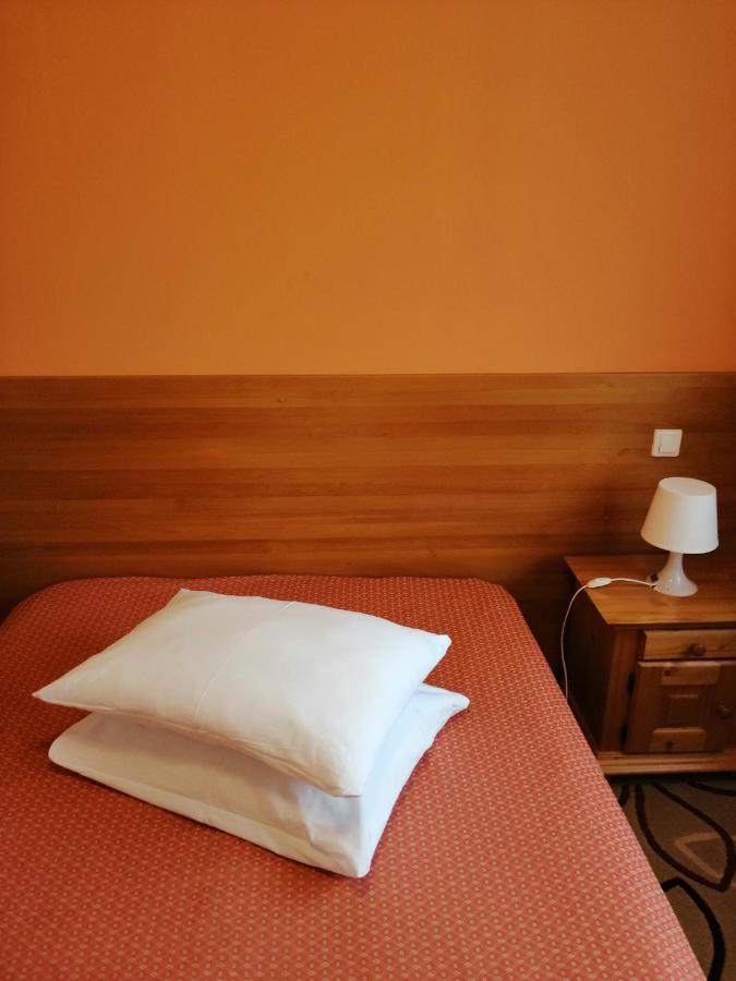 Kolpinghaus Bed & Breakfast Caransebes Luaran gambar