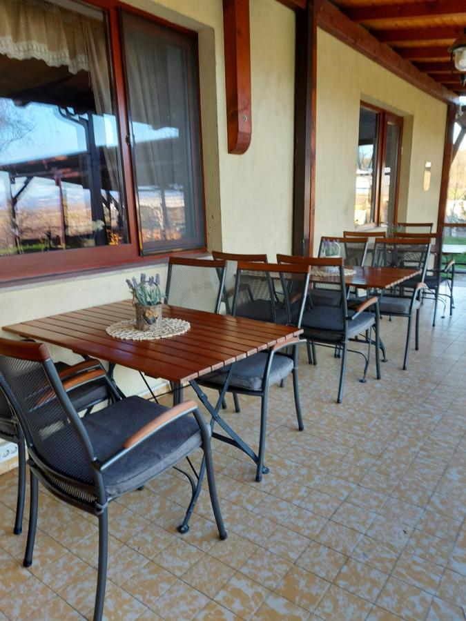 Kolpinghaus Bed & Breakfast Caransebes Luaran gambar